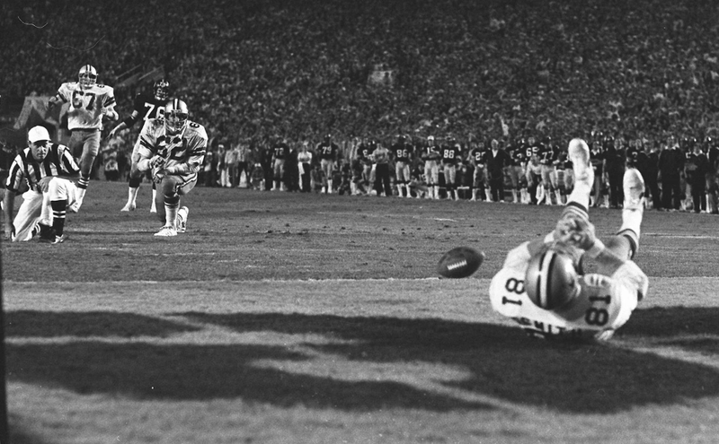 Illustration for article titled The Aftermath Of The Worst Drop In Super Bowl History